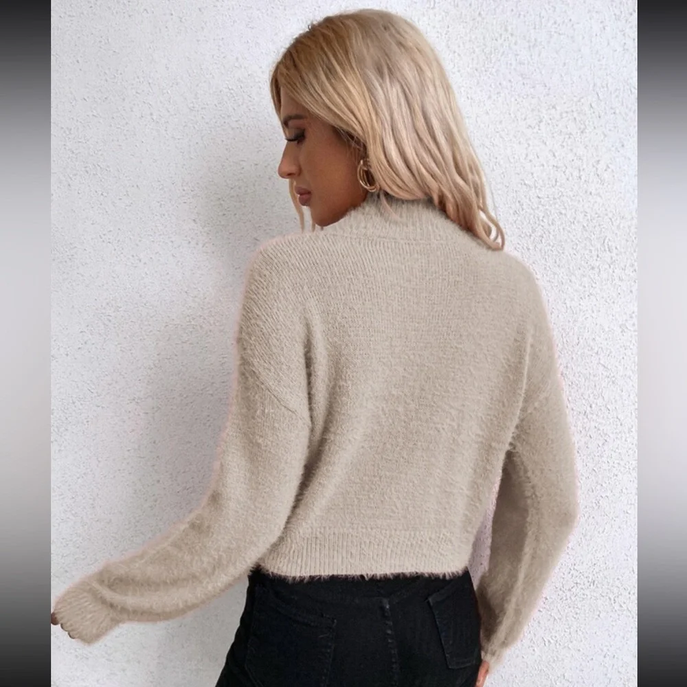 Cream sweater - Picture 2 of 2